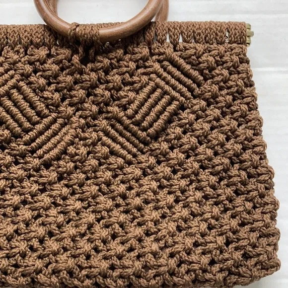 Brown crochet small wood ring handle purse - Picture 4 of 11